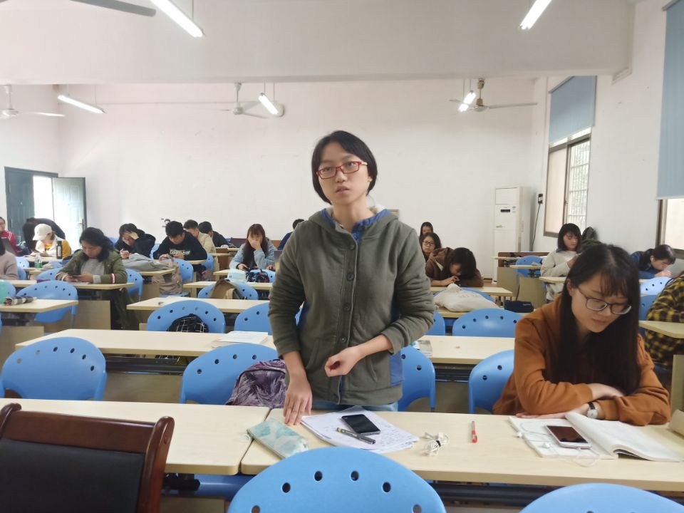 同学发言